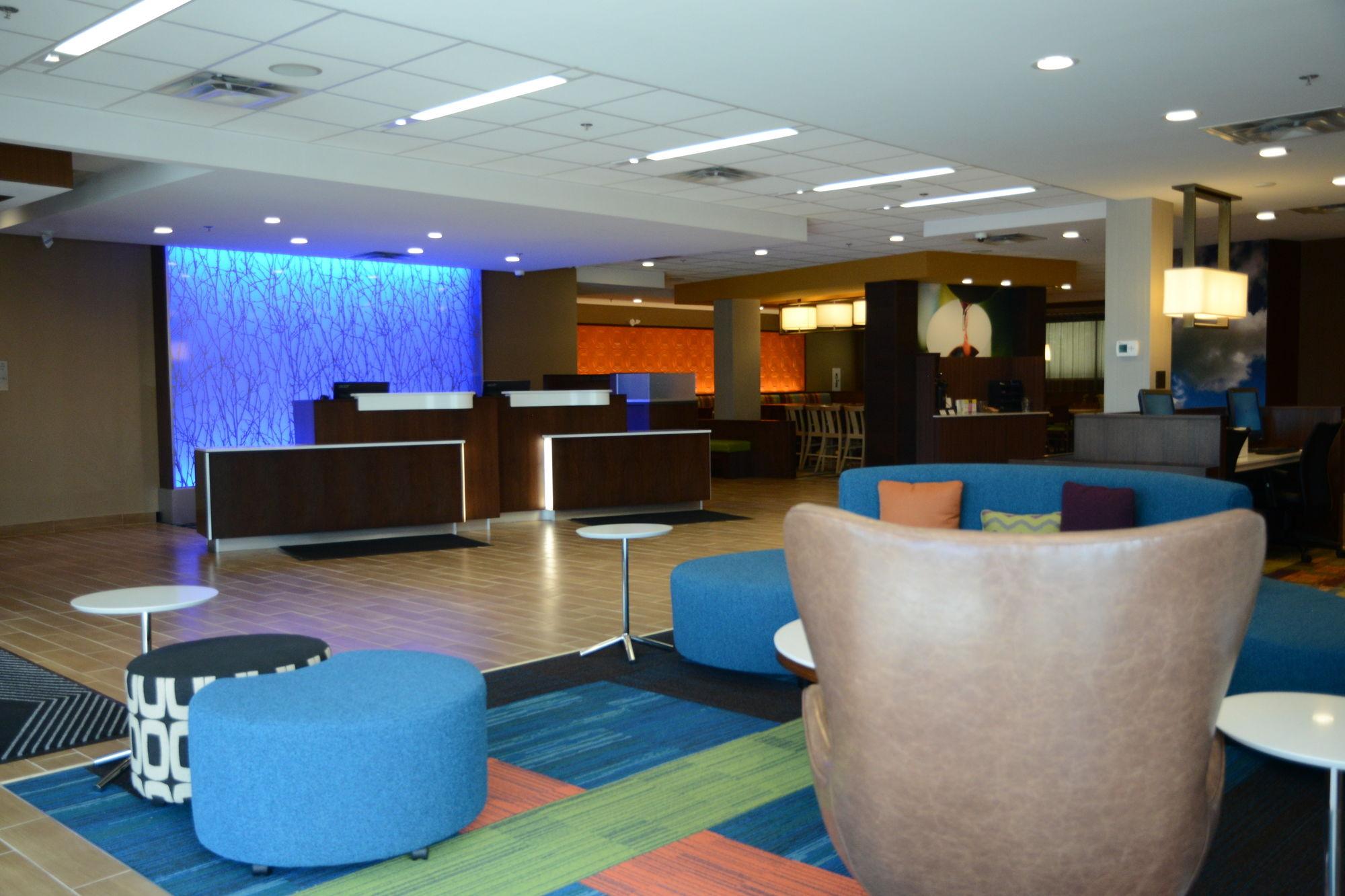Fairfield Inn & Suites By Marriott Edmonton North Екстер'єр фото