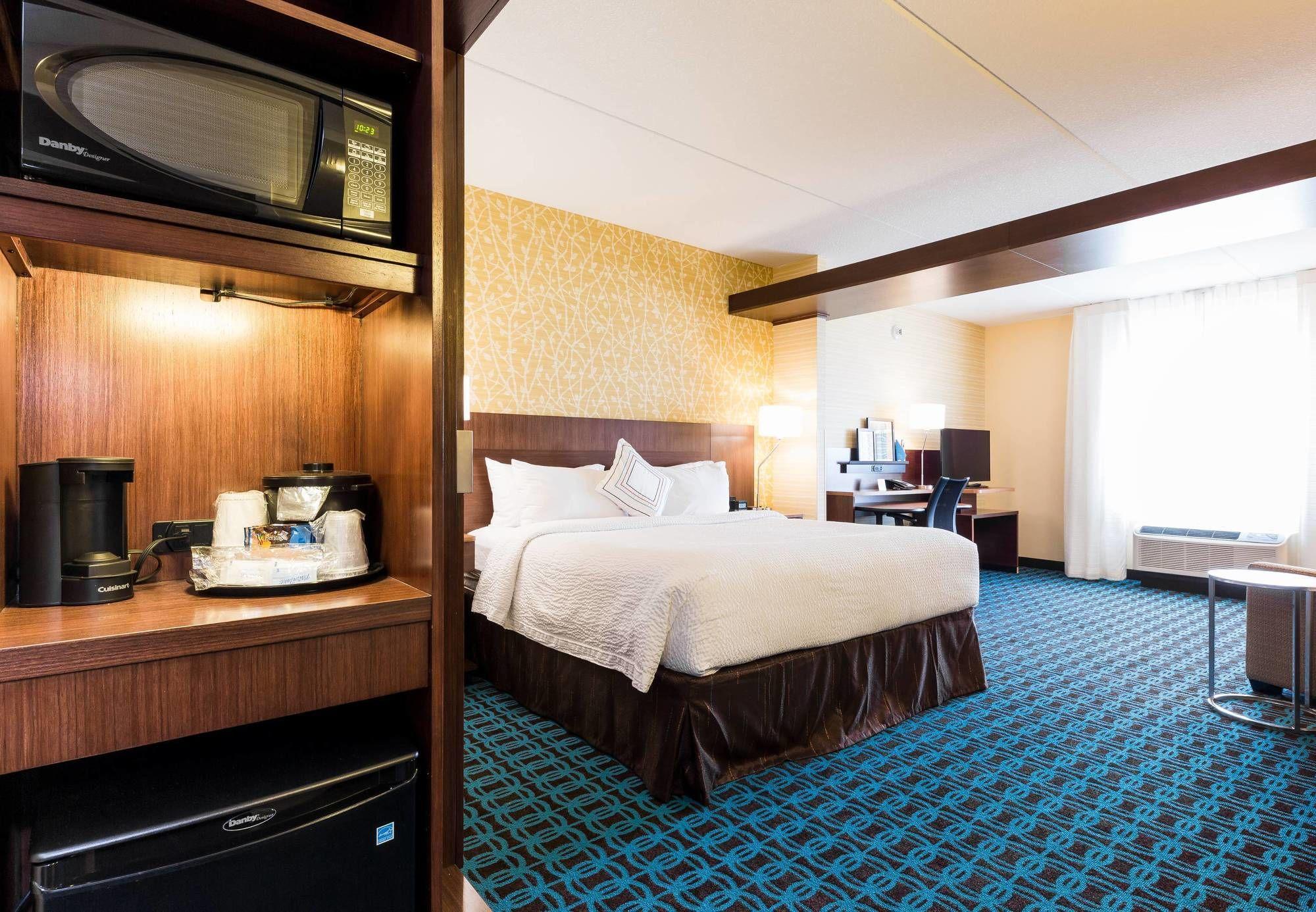 Fairfield Inn & Suites By Marriott Edmonton North Екстер'єр фото