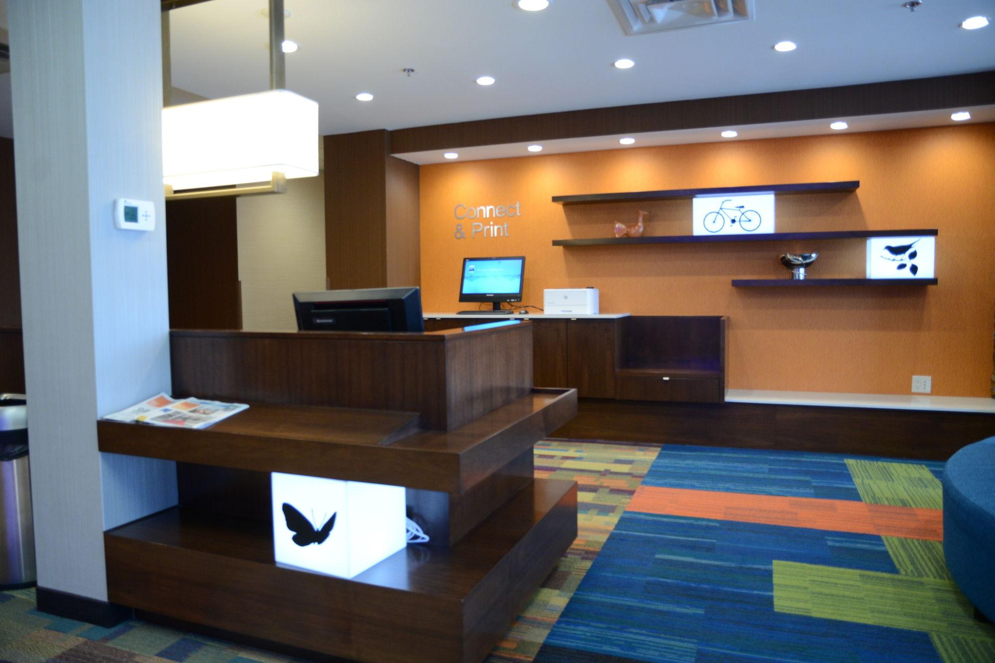 Fairfield Inn & Suites By Marriott Edmonton North Екстер'єр фото