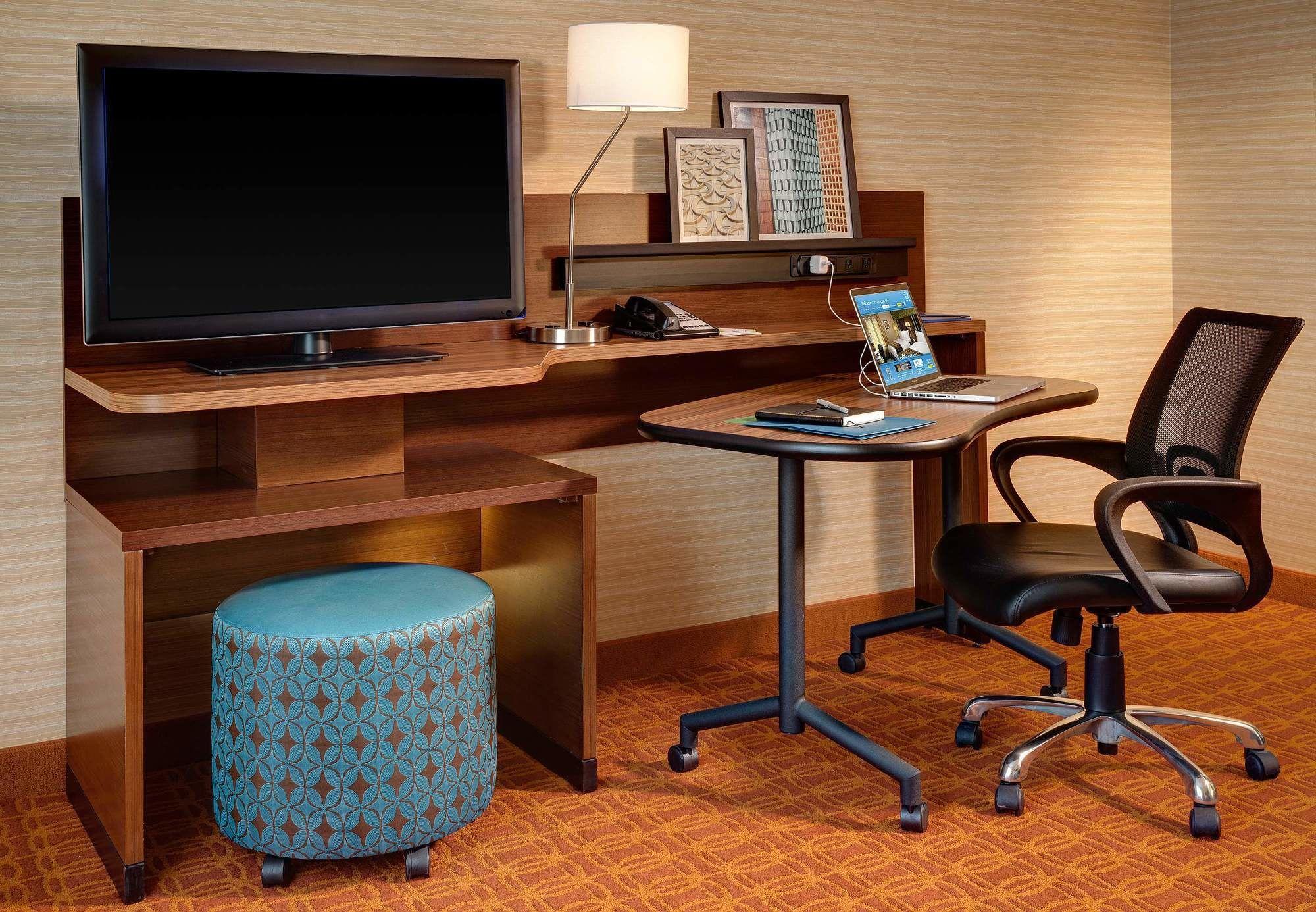 Fairfield Inn & Suites By Marriott Edmonton North Екстер'єр фото