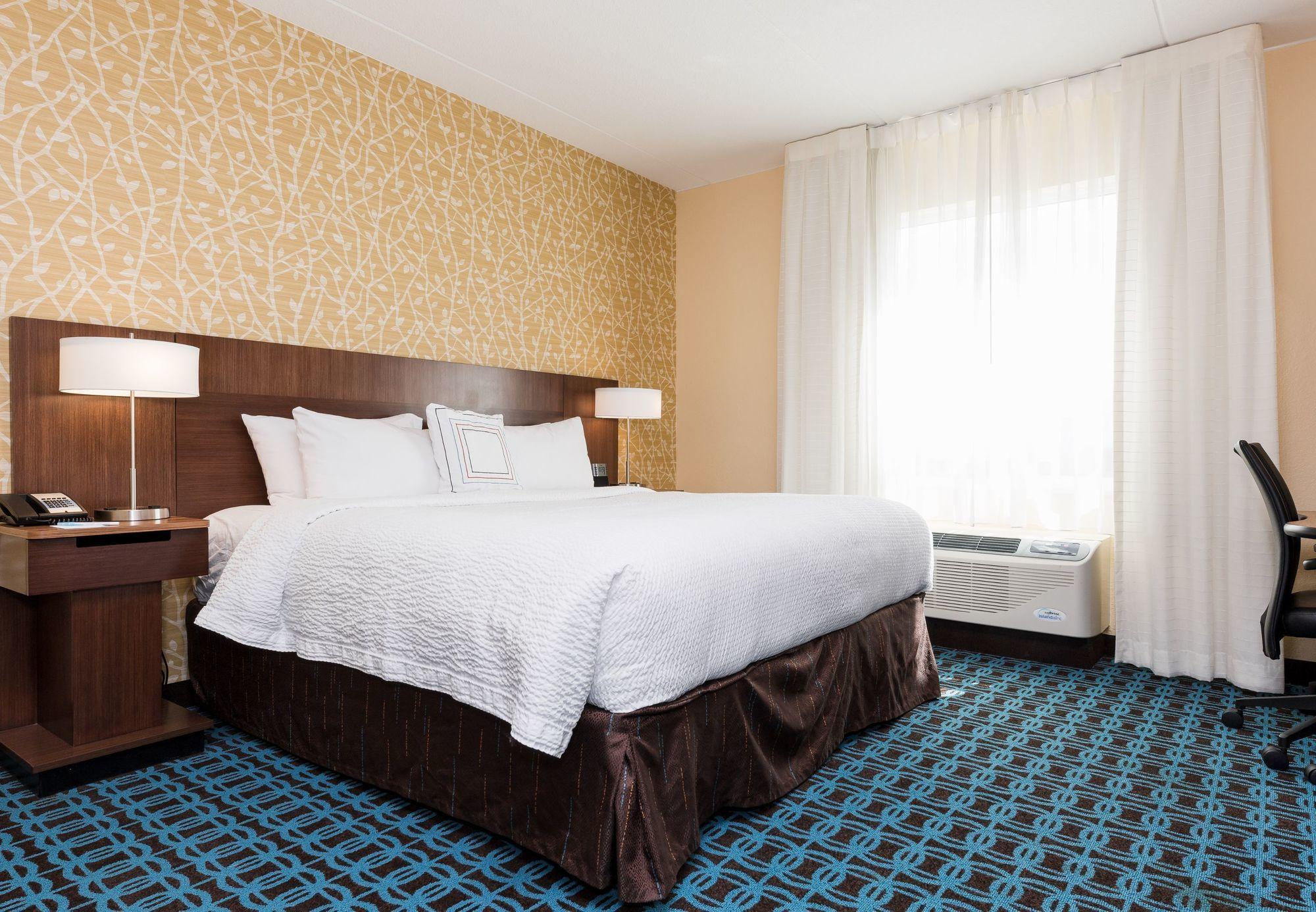 Fairfield Inn & Suites By Marriott Edmonton North Екстер'єр фото