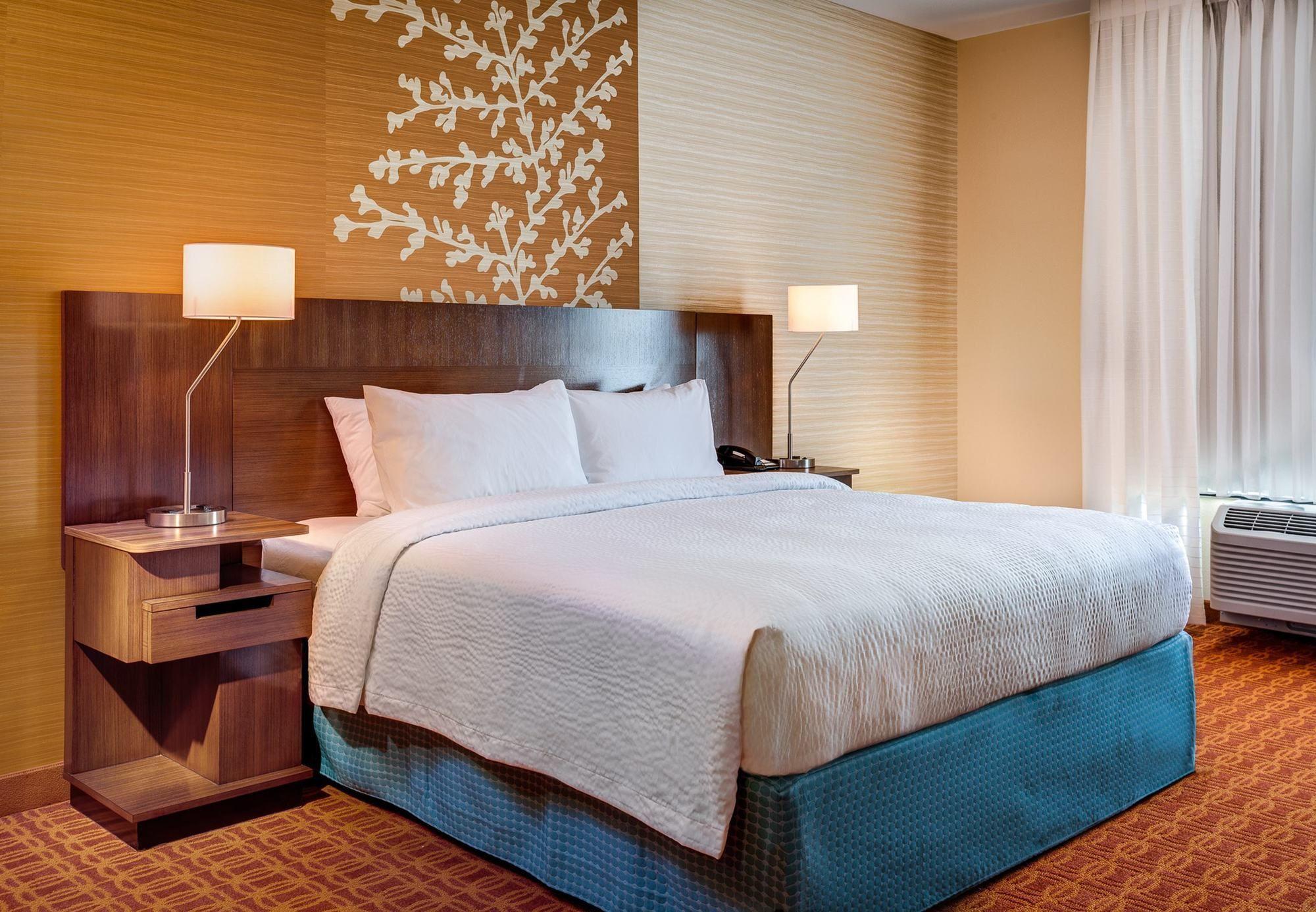 Fairfield Inn & Suites By Marriott Edmonton North Екстер'єр фото