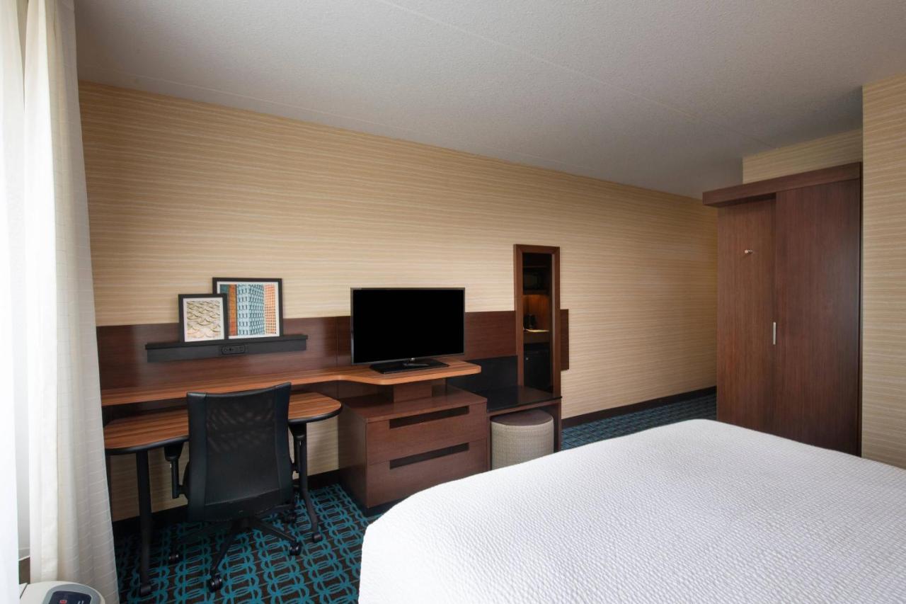 Fairfield Inn & Suites By Marriott Edmonton North Екстер'єр фото