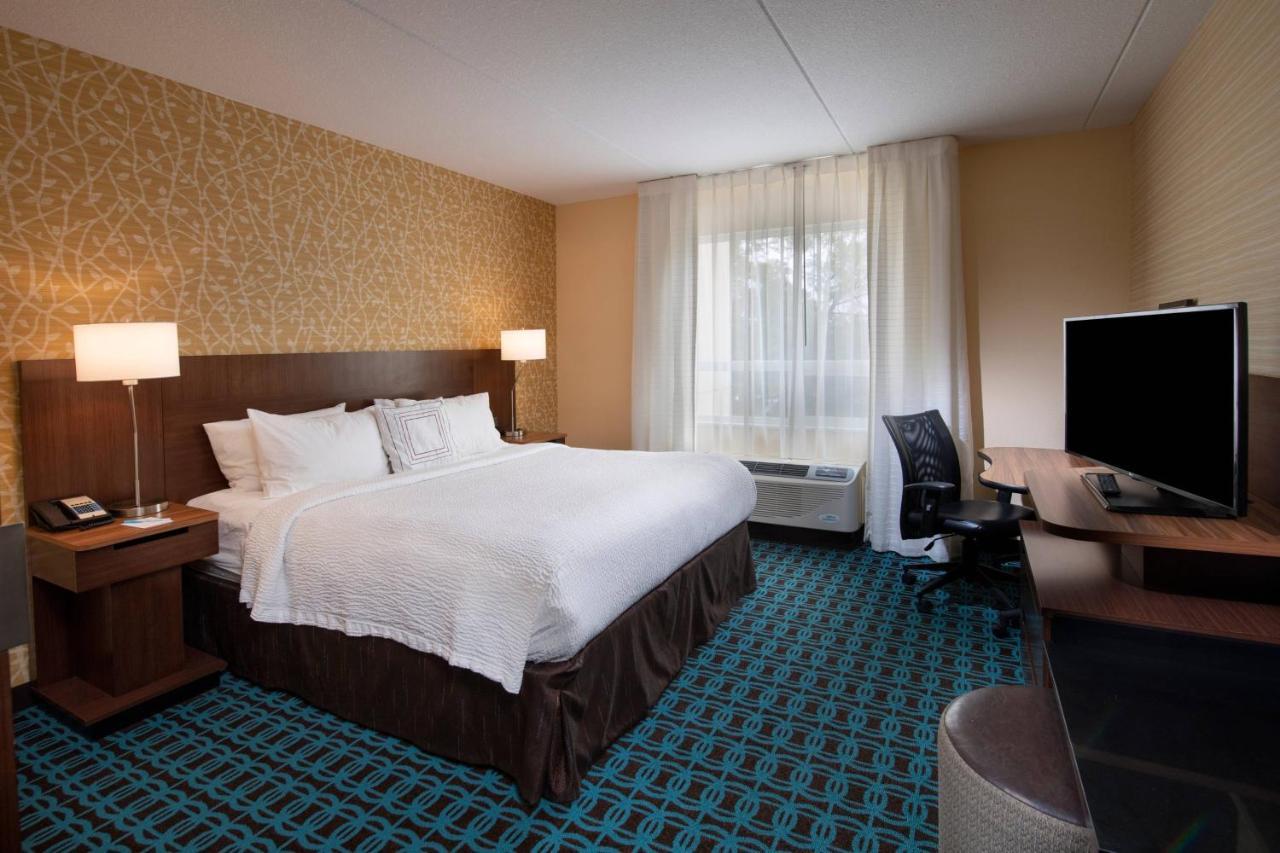 Fairfield Inn & Suites By Marriott Edmonton North Екстер'єр фото