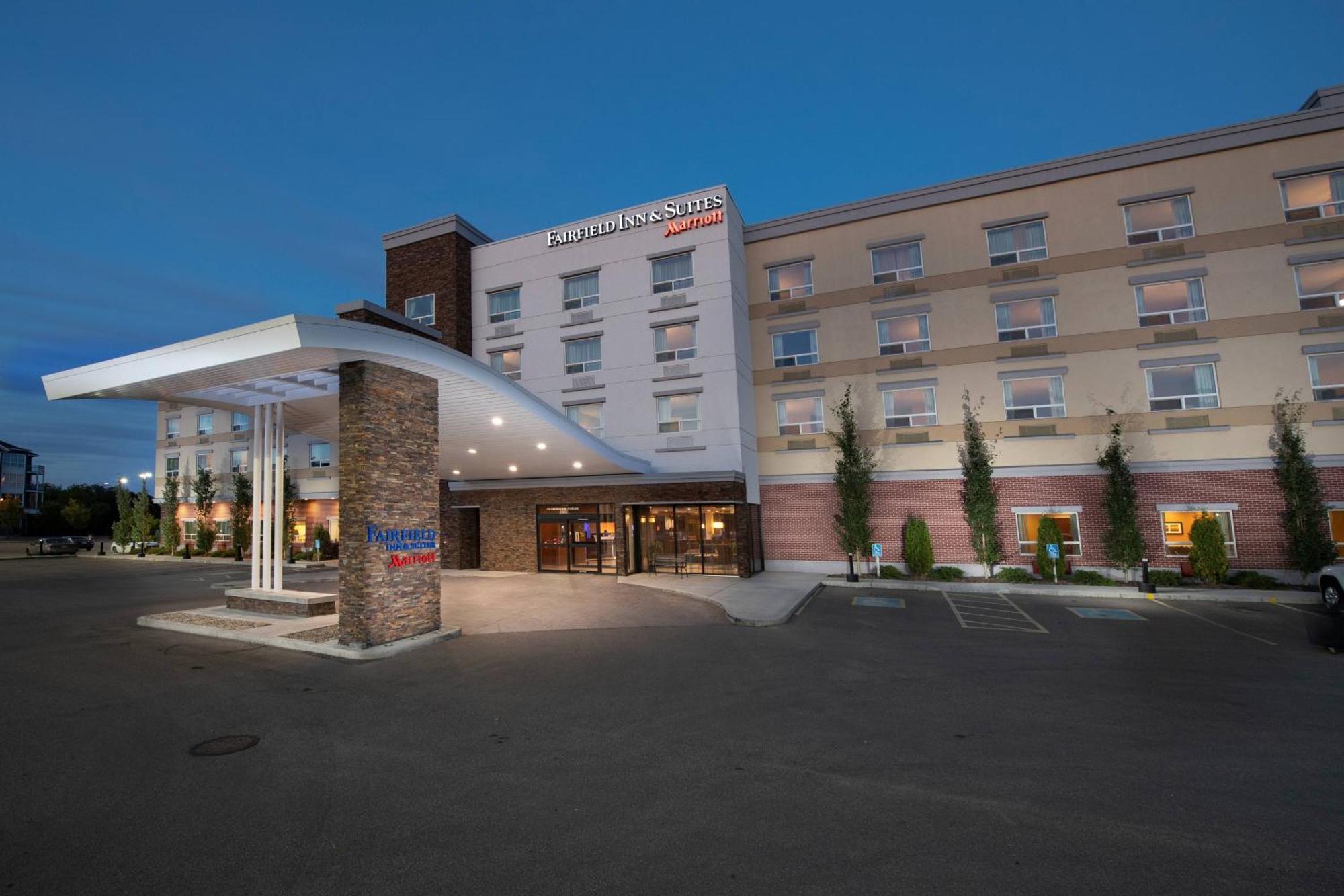 Fairfield Inn & Suites By Marriott Edmonton North Екстер'єр фото