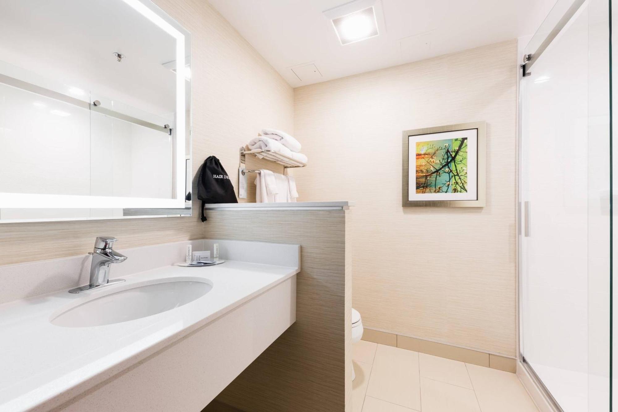 Fairfield Inn & Suites By Marriott Edmonton North Екстер'єр фото