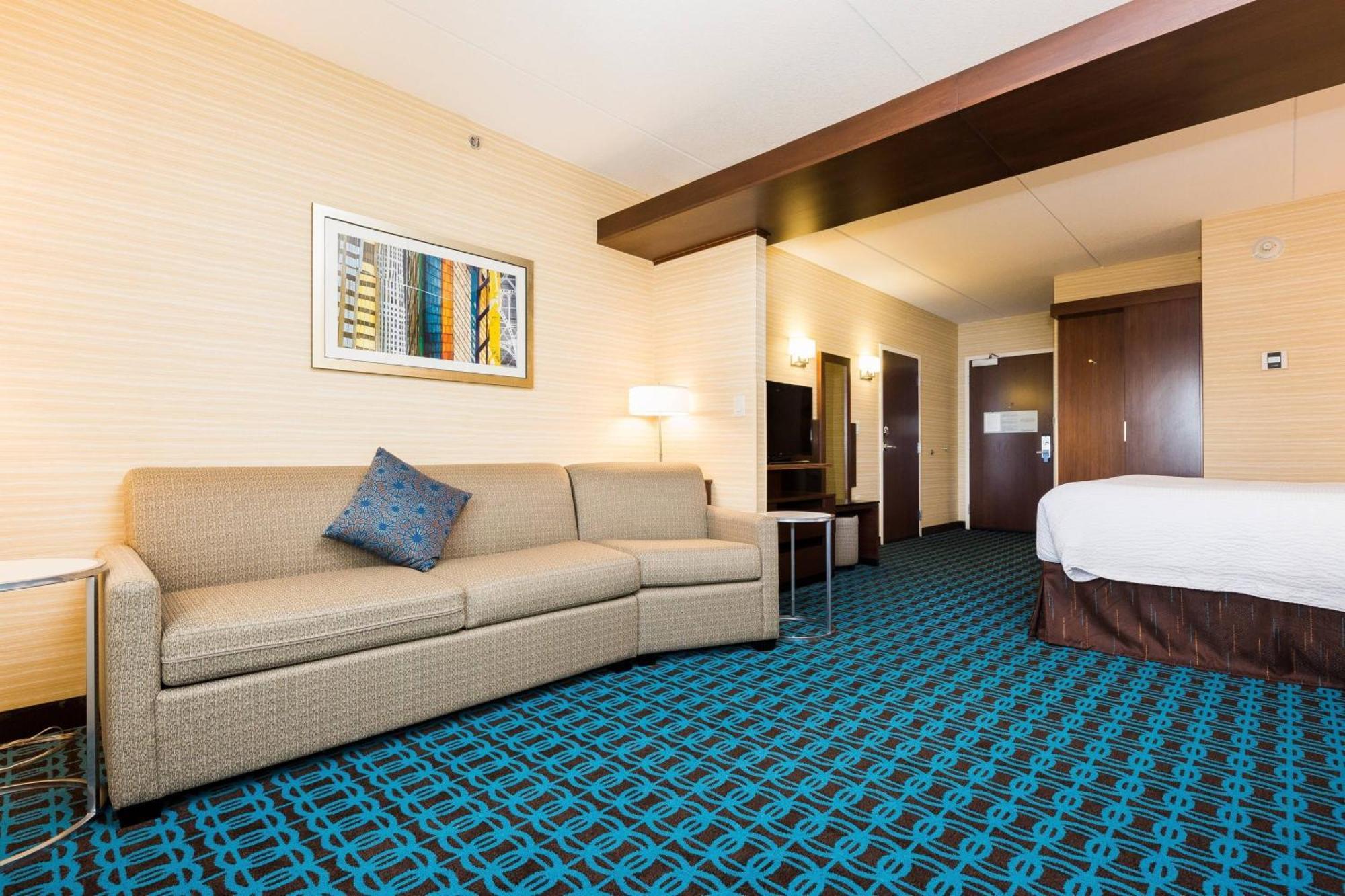 Fairfield Inn & Suites By Marriott Edmonton North Екстер'єр фото