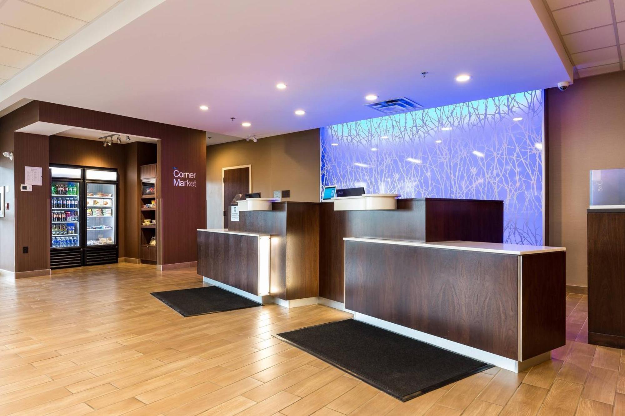 Fairfield Inn & Suites By Marriott Edmonton North Екстер'єр фото