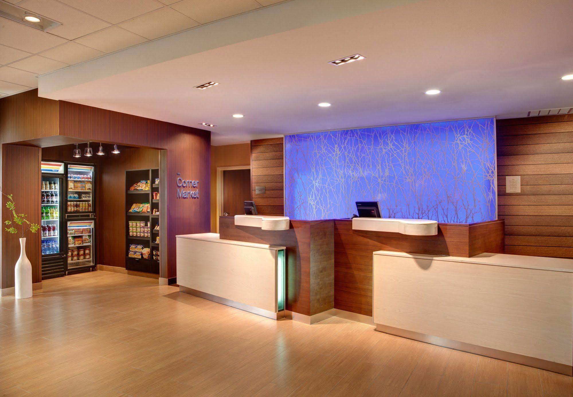 Fairfield Inn & Suites By Marriott Edmonton North Екстер'єр фото